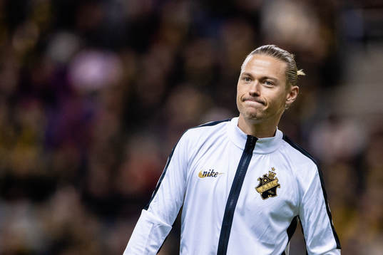 s Viktor Fischer