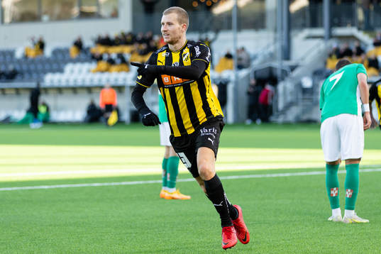 Häckens Simon Gustafson jublar