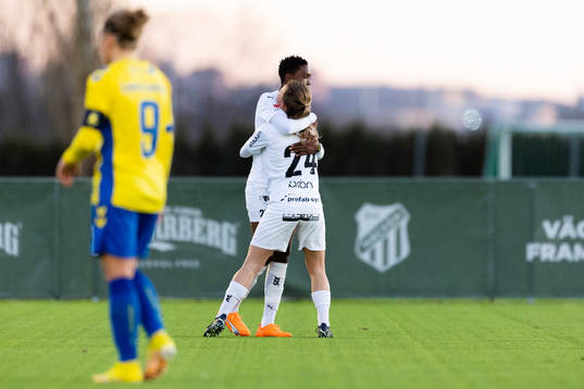 Häckens Aisha Ahmed Abdulle jublar