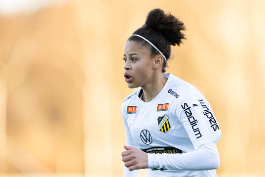Häckens Felicia Schröder