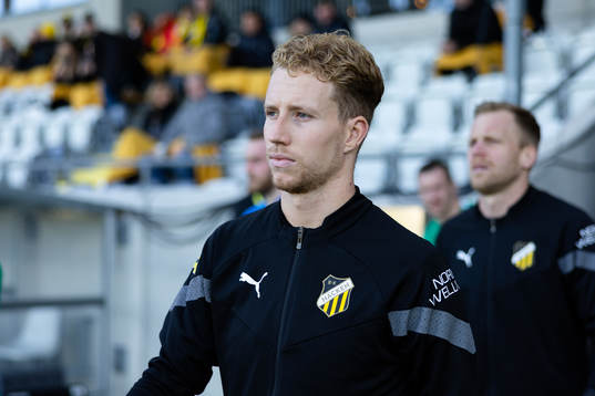 Häckens Samuel Gustafson innan fotbollsmatchen i Svenska