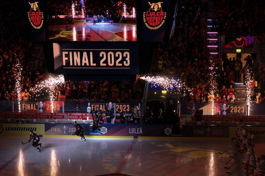 Players entering the arena
