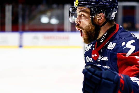 Linköpings Oscar Fantenberg jublar