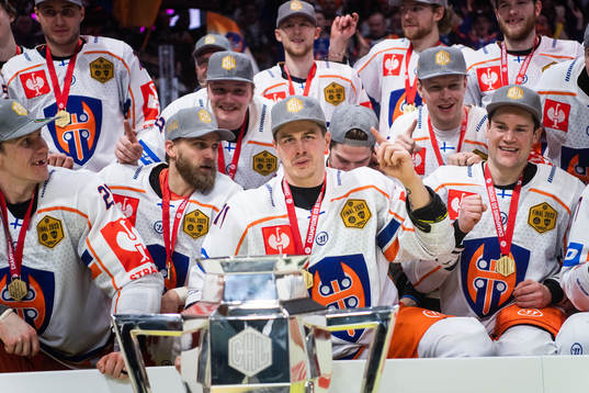 Tapparas Kristian Kuusela celebrating with team mates
