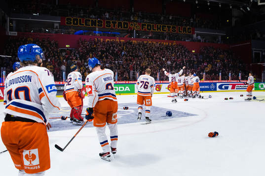 Players of Tappara celebrates