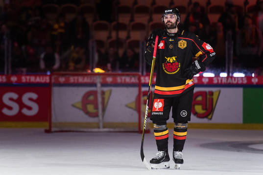 Luleås Linus Fröberg looks dejected