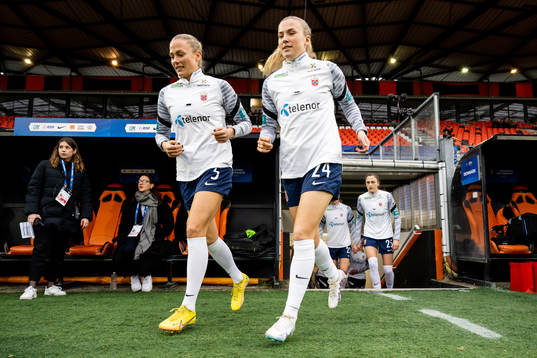 Guro Bergsvand and Emilie Nautnes of Norway