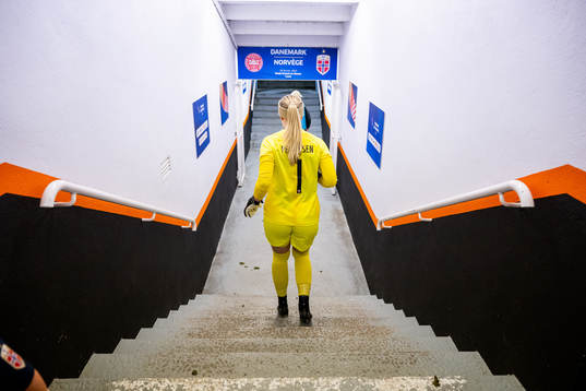 Goalkeeper Guro Pettersen of Norway in the half-time break