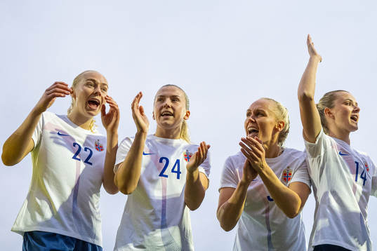 Sara Hørte, Emilie Nautnes, Maria Thorisdottir and Thea