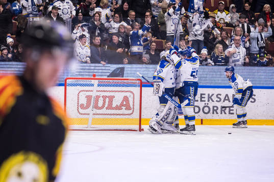 Leksands spelarna jublar