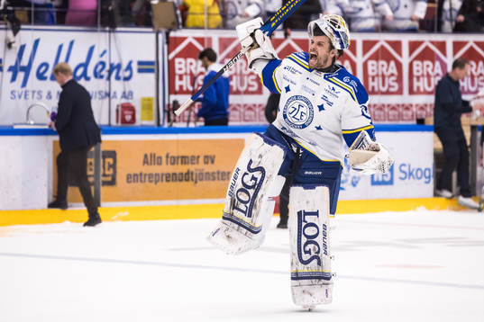 Leksands målvakt Mantas Armalis jublar