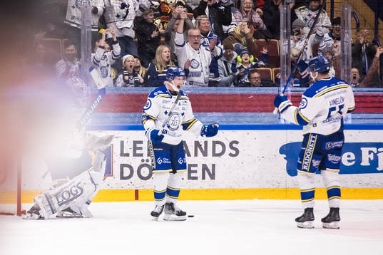 Leksands Olle Alsing jublar