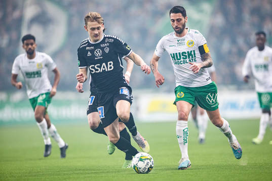 Brages Henry Sletsjøe och Hammarbys Nahir Besara