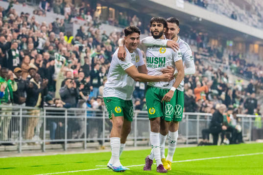 Hammarbys Montader Madjed jublar med Jusef Erabi och