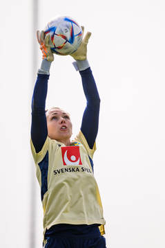 Goalkeeper Jennifer Falk