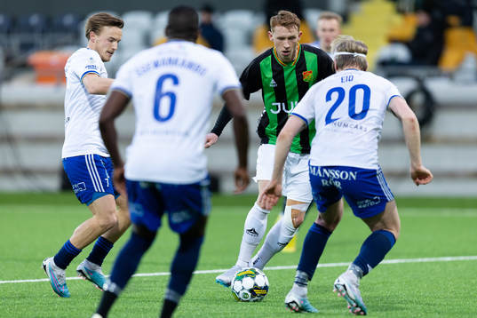 GAIS Julius Lindberg och Norrköpings Jacob Ortmark och