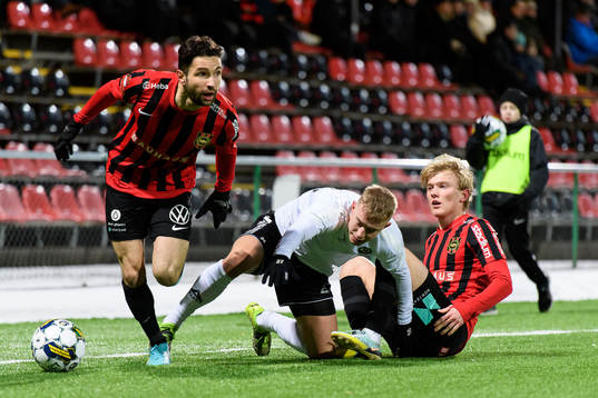 Brommapojkarnas Marijan Cosic och Alexander Jensen