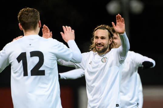Örebros Kevin Walker jublar