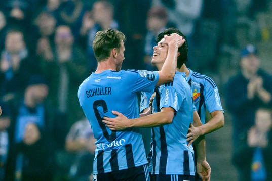 Djurgårdens Elias Andersson jublar
