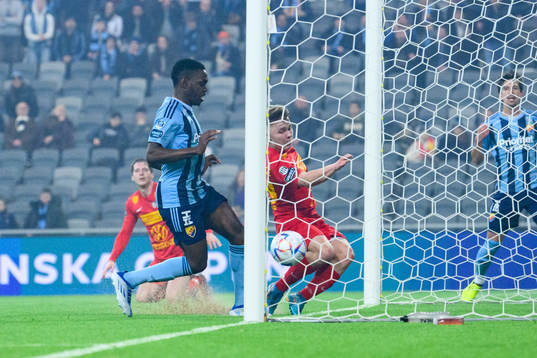 Djurgårdens Joel Asoro gör 3-0