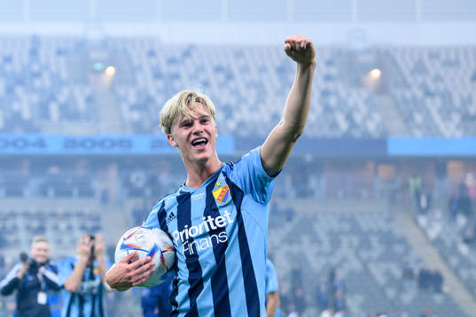 Djurgårdens Lucas Bergvall jublar
