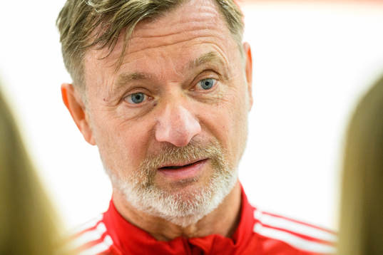 Head coach Peter Gerhardsson of the Swedish women's