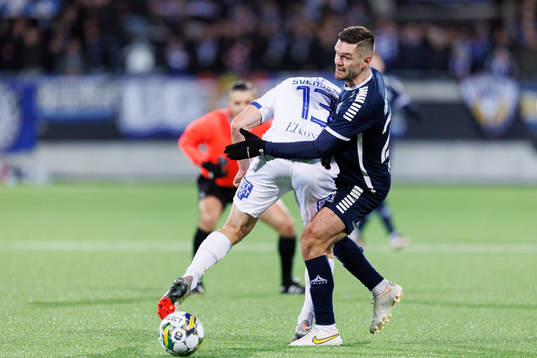 IFK Göteborgs Gustav Svensson och Utsiktens Ivo Pekalski