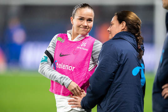 Guro Reiten of Norway receives medical attention