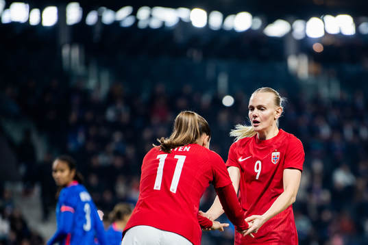 Guro Reiten and Karina Sævik of Norway