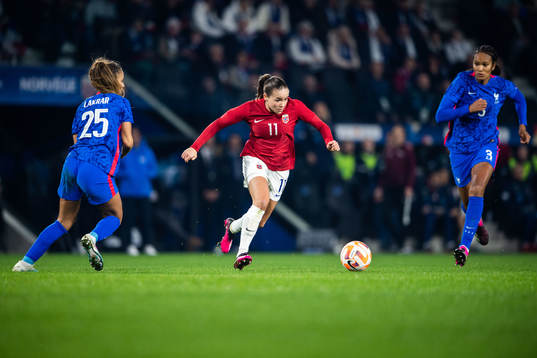 Guro Reiten of Norway against Maelle Lakrar and Wendie
