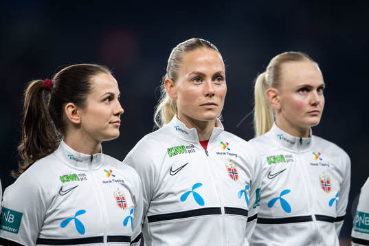 Tuva Hansen, Guro Bergsvand and Karina Sævik of Norway
