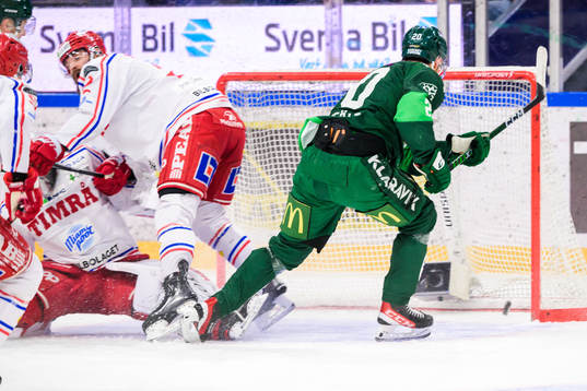 Färjestads Marcus Westfält skjuter 1-0