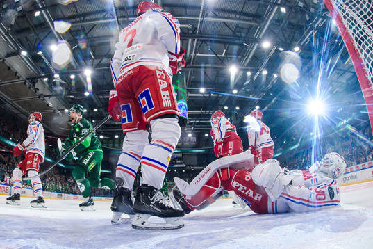 Färjestads Jasse Ikonen jublar