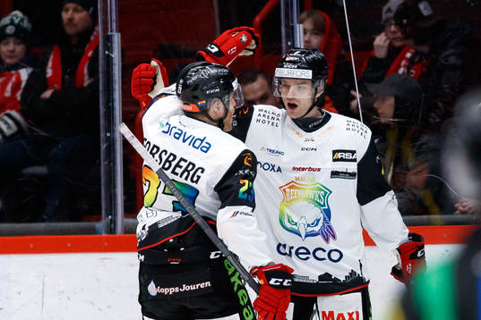 Malmö Redhawks Johan Olofsson jublar