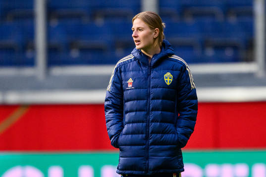 Goalkeeper Tove Enblom walks the pitch
