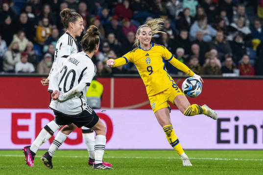 Kosovare Asllani of Sweden