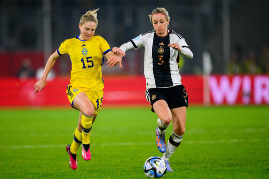 Rebecka Blomqvist of Sweden and Kathrin Hendrich of Germany