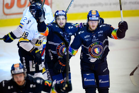Växjös Glenn Gustafsson och Joachim Blichfeld jublar