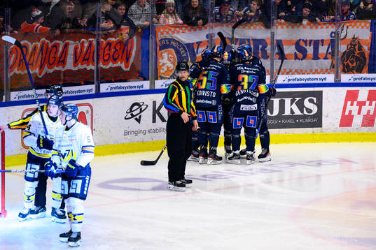u230221 Växjös Erik Josefsson jublar