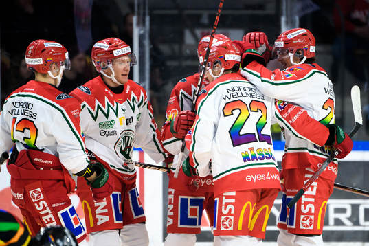 Frölundas spelare jublar