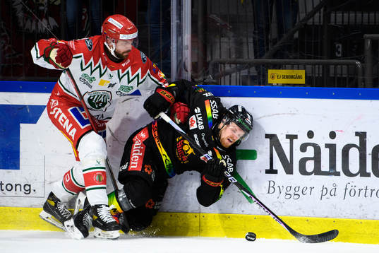 Frölundas Anders Grönlund och Luleås Brendan Shinnimin