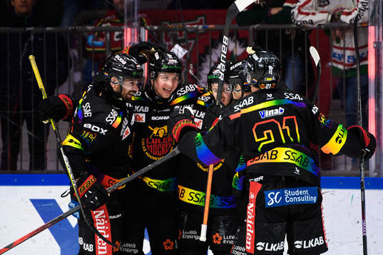 Luleås Jonas Berglund jublar