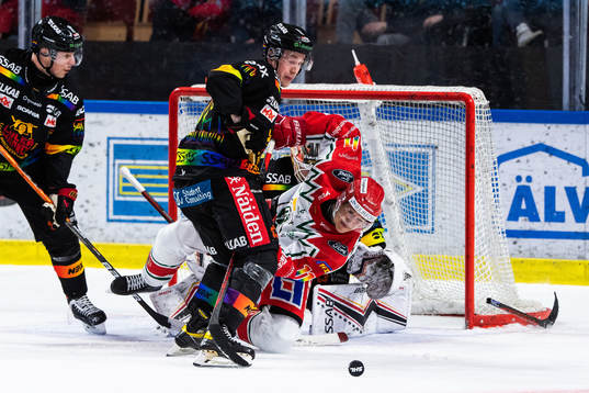 Luleås Jonas Berglund och Frölundas Erik Borg