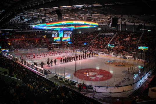 Line-up på blålinjen i Coop Norrbotten Arena med SHL