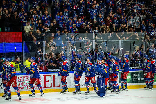 Oskarshamns spelare jublar
