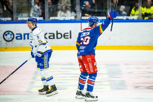Leksands Mikael Ruohomaa deppar medan Oskarshamns Hynek
