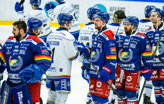 Leksands Martin Karlsson tackar Oskarshamns Johannes