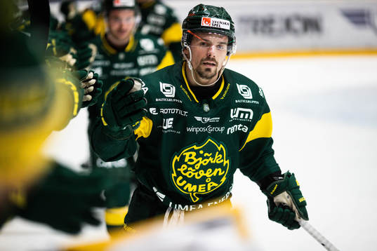 Björklövens Gerry Fitzgerald jublar