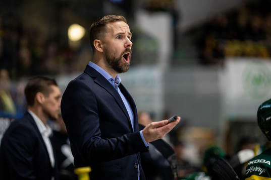 Björklövens tränare Viktor Stråhle