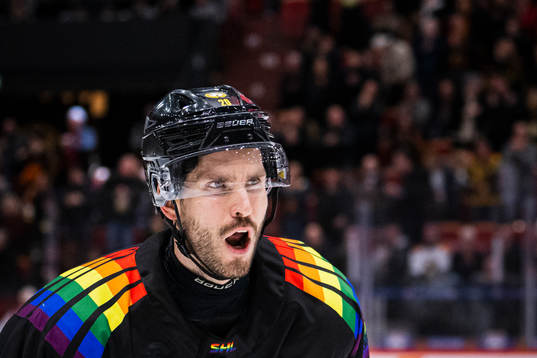 Brynäs Oula Palve jublar